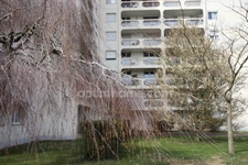 ORLEANS secteur Beaumont-Vauquois, appartement de trois chambres avec grand balcon en résidence sécurisée