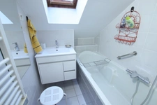 DUPLEX de 4 chambres dans petite copropriété de charme très bien entretenue à deux pas de la place dunois et 10' à pied gare SNCF