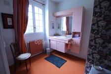 LA GACILLY Maison familiale sur sous-sol complet de 5 chambres en excellent état VENDUE en VIAGER occupé