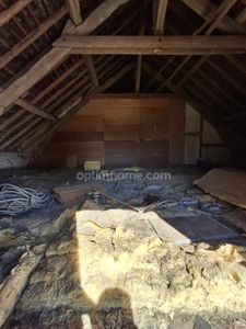 SOUESMES, Maison de campagne en briques de 50 m2, mitoyenne d'un côté,  avec grenier aménageable