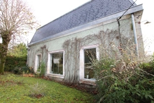 REUILLY,  commune à seulement 20' au sud de VIERZON, Maison Bourgeoise en très bon état de 200 m2