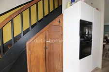 MAISON DE VILLE SANS TRAVAUX de 3 chambres plus bureau à 10' de la gare SNCF 