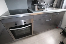 Proche Loire F1 Bis de 34 m2 avec balcon, parking, cave en excellent état