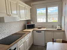 Quartier DUNOIS, appartement de trois chambres en très bon état située dans une petite copropriété de standing