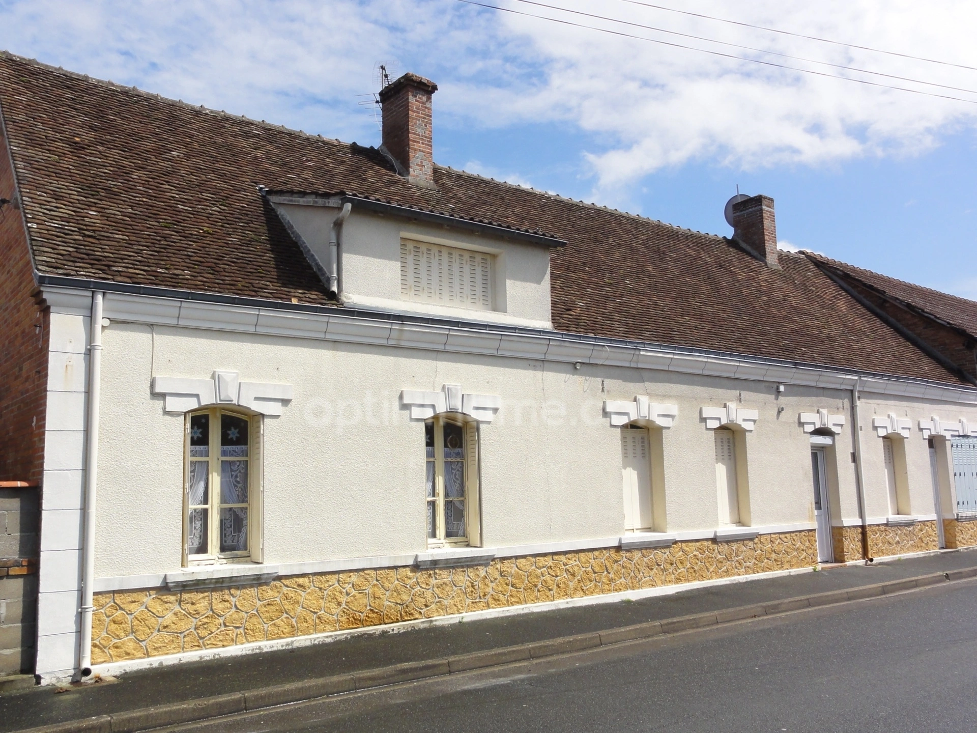Immeuble 1 pièce 186 m² · à Souesmes · 186 m² · 79 900 €