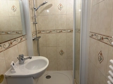 Quartier DUNOIS, appartement de trois chambres en très bon état située dans une petite copropriété de standing