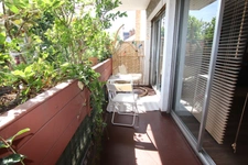 ORLEANS à 6' à pied de la gare, vaste appartement 106 m2,  trois chambres à rafraîchir