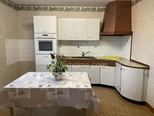 ST JEAN DE LA RUELLE, secteur calme proche tangentielle, Maison individuelle de 100m2 en très bon état