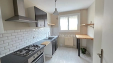 COUP DE COEUR POUR CET APPARTEMENT DE TYPE 4 ENTIEREMENT RENOVE AVEC ASCENSEUR GARAGE BALCON CAVE ET CELLIER