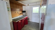 EN EXCLUSIVITE SUR COUZEIX JOLIE MAISON DE PLAIN PIED AVEC GARAGE ABRI JARDIN SUR TERRAIN ARBORE 