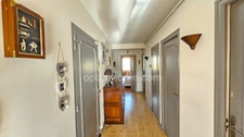 OUEST LIMOGES BEL APPARTEMENT DE TYPE 4 AU DERNIER ETAGE AVEC ASCENSEUR CAVE ET GARAGE 