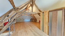 DUN LE PALESTEL SUPERBE GRANGE RENOVEE AVEC GOUT A USAGE D'HABITATION ET DE GARAGE 