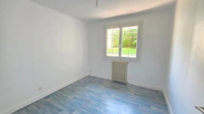 EN EXCLUSIVITE SUR COUZEIX JOLIE MAISON DE PLAIN PIED AVEC GARAGE ABRI JARDIN SUR TERRAIN ARBORE 