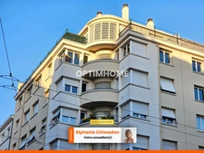 APPARTEMENT DE TYPE 3 DE 79 M² RENOVE AVEC GOUT AU 6 EME ETAGE ET AVEC ASCENSEUR - 