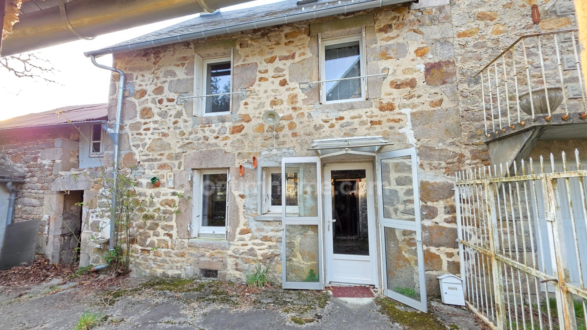 Maison 5 pièces 62 m² · à Feniers · 62 m² · 49 000 €
