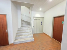 PROCHE PLACE DENIS DUSSOUBS BEL APPARTEMENT DE TYPE 2 AVEC ASCENSEUR PARKING ET CAVE 