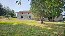 20 MN DE LIMOGES SUD OUEST TRES BELLE PROPRIETE SUR 4,6 HA DE TERRE DANS UN ECRIN DE VERDURE