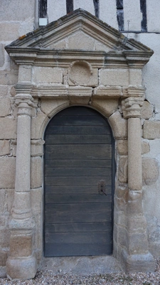 AUX PORTES DE LIMOGES - SUPERBE PROPRIETE DE 11.5HA AVEC SON CHÂTEAU DE STYLE RENAISSANCE - BEAU POTENTIEL 