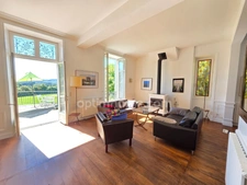 A 15 MN DE SAINT LEONARD DE NOBLAT SUPERBE MAISON DE MAITRE RENOVEE SUR MAGNIFIQUE PARC ARBORE DE 6 HA 