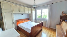 EN EXCLUSIVITE SUR LE PALAIS SUR VIENNE JOLIE MAISON AU CALME DANS QUARTIER RESIDENTIEL PRISE 