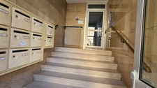 APPARTEMENT DE TYPE 3 DE 79 M² RENOVE AVEC GOUT AU 6 EME ETAGE ET AVEC ASCENSEUR - 