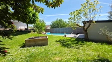 AUX PORTES DE LIMOGES OUEST SUPERBE MAISON ENTIEREMENT RENOVEE AVEC PISCINE ET POOL HOUSE 