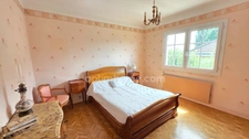 EN EXCLUSIVITE SUR LE PALAIS SUR VIENNE JOLIE MAISON AU CALME DANS QUARTIER RESIDENTIEL PRISE 