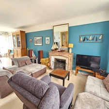 QUARTIER OUEST BELLE MAISON DE CARACTERE ANNEE 30 SUR 1534 M² DE TERRAIN ARBORE 