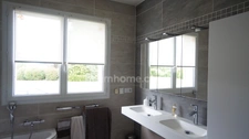 ISLE PROCHE CHU EMAILLEURS - SUPERBE VILLA EN PARTIE PLAIN PIED AVEC PISCINE ET SPA SUR MAGNIFIQUE TERRAIN ARBORE