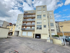PROCHE PLACE DENIS DUSSOUBS BEL APPARTEMENT DE TYPE 2 AVEC ASCENSEUR PARKING ET CAVE 