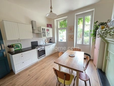  COUP DE COEUR POUR CETTE BELLE MAISON DE CARACTERE AVEC JOLI JARDIN ET PISCINE