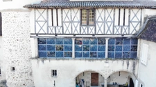 AUX PORTES DE LIMOGES - SUPERBE PROPRIETE DE 11.5HA AVEC SON CHÂTEAU DE STYLE RENAISSANCE - BEAU POTENTIEL 