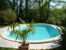 A 8 MN DE LIMOGES EN DIRECTION D 'AIX/VIENNE JOLIE MAISON BOURGEOISE AVEC PISCINE 