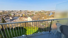 EXCLUSIVITE  QUARTIER SAINT ANNE APPARTEMENT DE TYPE 2 AVEC ASCENSEUR - BALCON - GARAGE ET CAVE 
