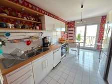 VUE IMPRENABLE POUR CET APPARTEMENT DE TYPE 6 AU DERNIER ETAGE AVEC ASCENSEUR - BALCON - 2 GGES ET CAVE