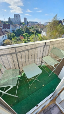 OUEST LIMOGES BEL APPARTEMENT DE TYPE 4 AU DERNIER ETAGE AVEC ASCENSEUR CAVE ET GARAGE 