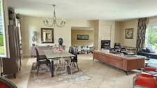 ISLE PROCHE CHU EMAILLEURS - SUPERBE VILLA EN PARTIE PLAIN PIED AVEC PISCINE ET SPA SUR MAGNIFIQUE TERRAIN ARBORE