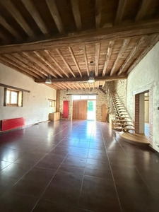 DUN LE PALESTEL SUPERBE GRANGE RENOVEE AVEC GOUT A USAGE D'HABITATION ET DE GARAGE 