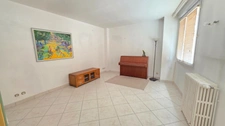 PROCHE MAUVENDIERE - CITE JUDICIAIRE -BUREAUX POUR PROFESSION LIBERALE AVEC POSSIBILITE D'HABITATION
