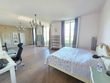 GROS POTENTIEL POUR CETTE TRES BELLE PROPRIETE DE 19HA AVEC CHATEAU ET BATIMENT DE + DE 1200 M²