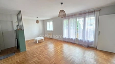 COUP DE COEUR POUR CET APPARTEMENT DE TYPE 4 ENTIEREMENT RENOVE AVEC ASCENSEUR GARAGE BALCON CAVE ET CELLIER