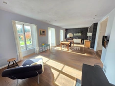 GROS POTENTIEL POUR CETTE TRES BELLE PROPRIETE DE 19HA AVEC CHATEAU ET BATIMENT DE + DE 1200 M²