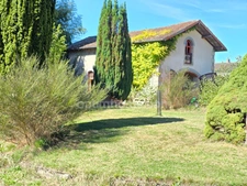 A 15 MN DE SAINT LEONARD DE NOBLAT SUPERBE MAISON DE MAITRE RENOVEE SUR MAGNIFIQUE PARC ARBORE DE 6 HA 