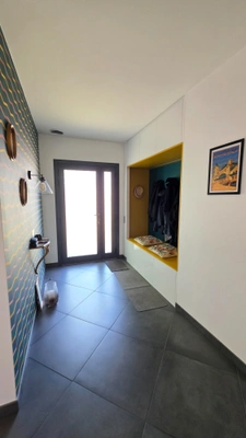 AUX PORTES DE LIMOGES OUEST SUPERBE MAISON ENTIEREMENT RENOVEE AVEC PISCINE ET POOL HOUSE 