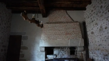AUX PORTES DE LIMOGES - SUPERBE PROPRIETE DE 11.5HA AVEC SON CHÂTEAU DE STYLE RENAISSANCE - BEAU POTENTIEL 