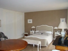 A 8 MN DE LIMOGES EN DIRECTION D 'AIX/VIENNE JOLIE MAISON BOURGEOISE AVEC PISCINE 