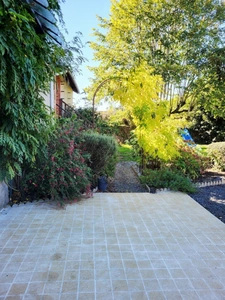  COUP DE COEUR POUR CETTE BELLE MAISON DE CARACTERE AVEC JOLI JARDIN ET PISCINE