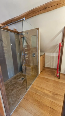 DUN LE PALESTEL SUPERBE GRANGE RENOVEE AVEC GOUT A USAGE D'HABITATION ET DE GARAGE 