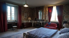 AUX PORTES DE LIMOGES - SUPERBE PROPRIETE DE 11.5HA AVEC SON CHÂTEAU DE STYLE RENAISSANCE - BEAU POTENTIEL 