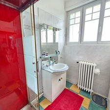 QUARTIER OUEST BELLE MAISON DE CARACTERE ANNEE 30 SUR 1534 M² DE TERRAIN ARBORE 